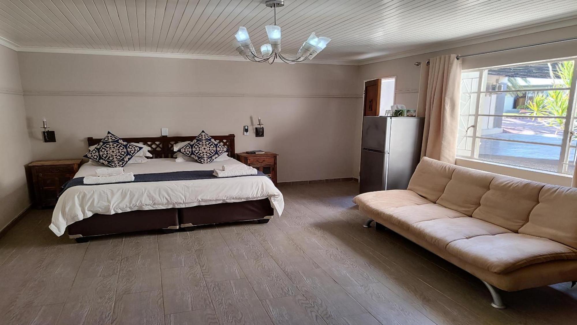 Bird'S Nest Guest House Keetmanshoop Zimmer foto