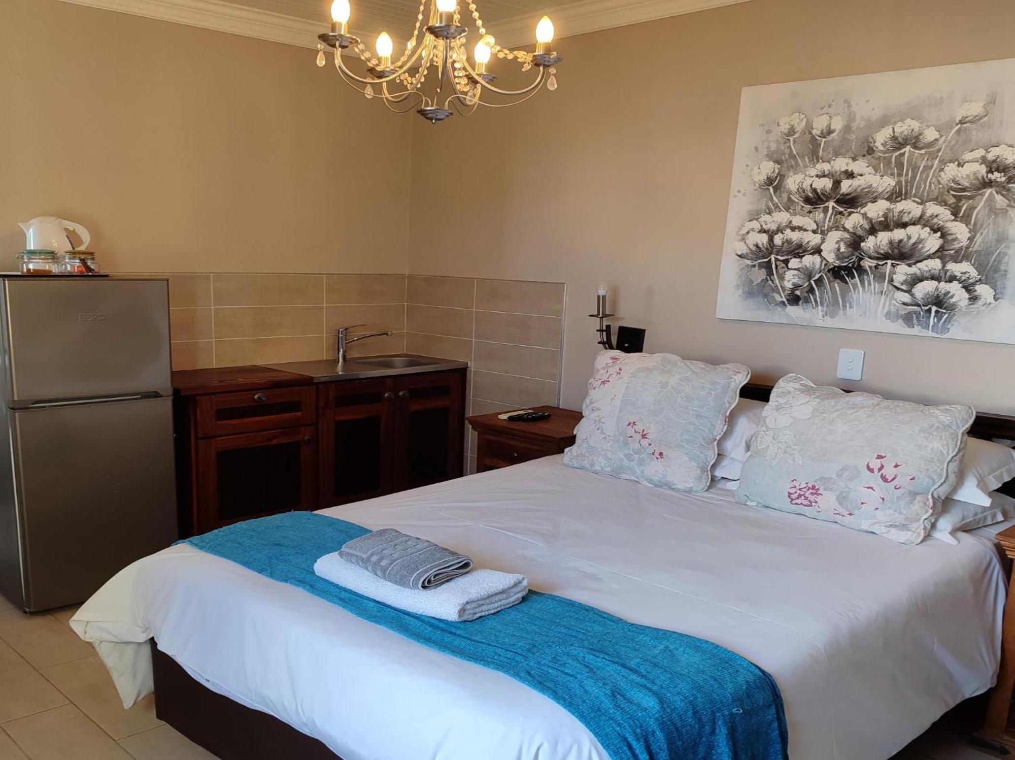 Bird'S Nest Guest House Keetmanshoop Zimmer foto