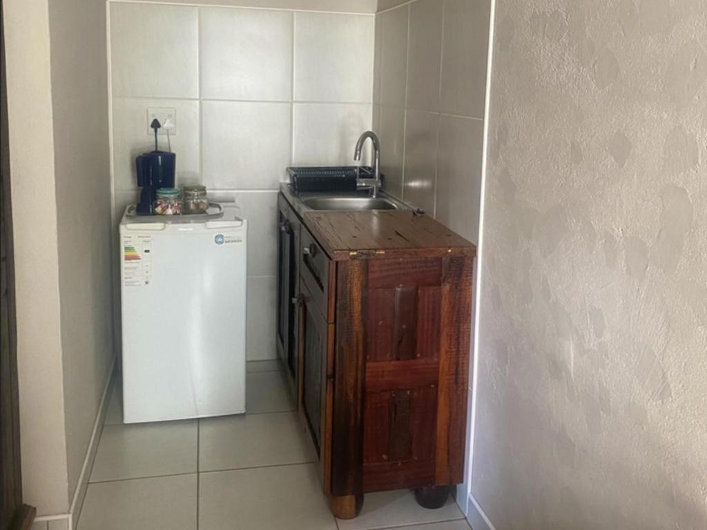 Bird'S Nest Guest House Keetmanshoop Zimmer foto