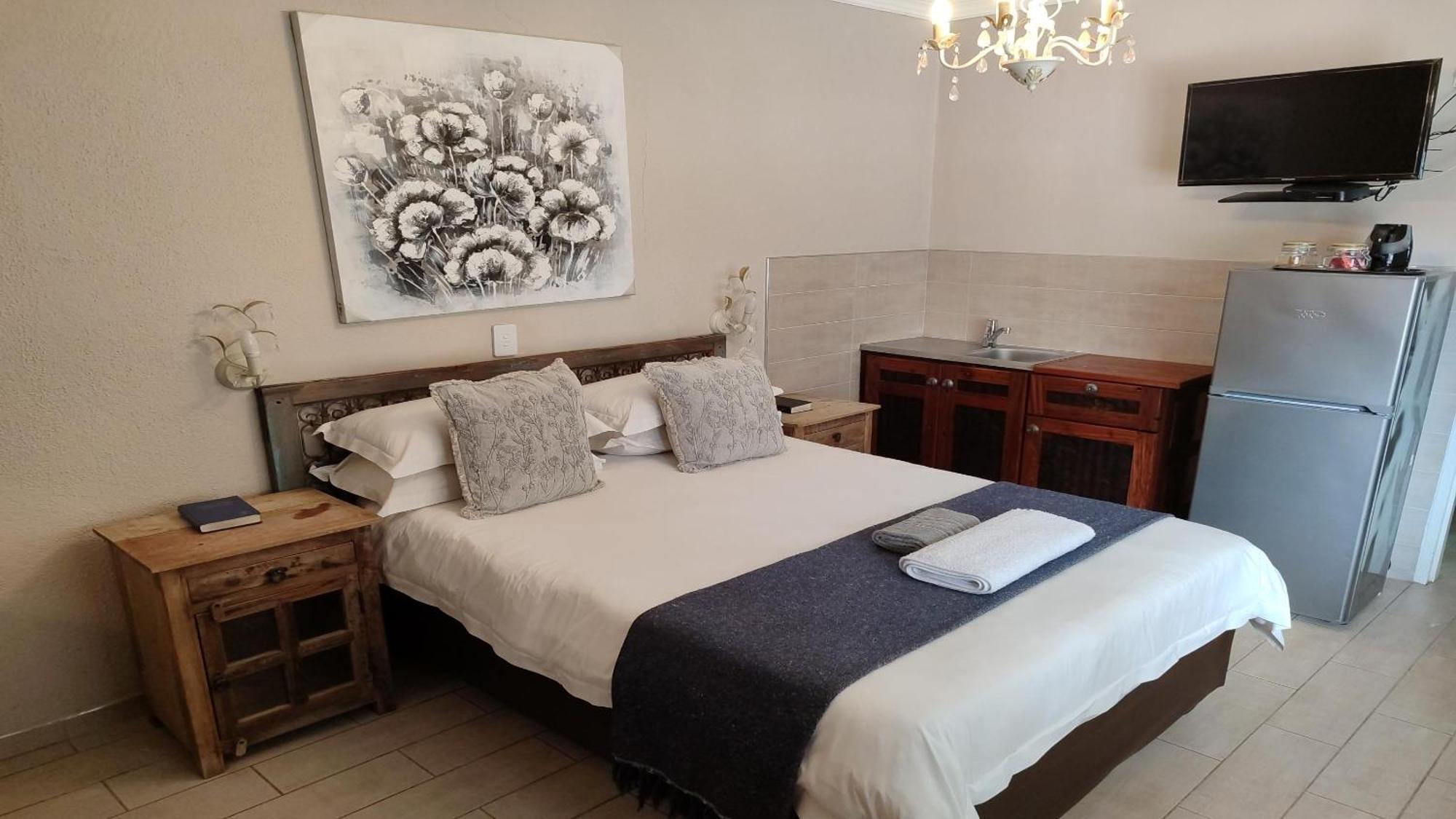 Bird'S Nest Guest House Keetmanshoop Zimmer foto